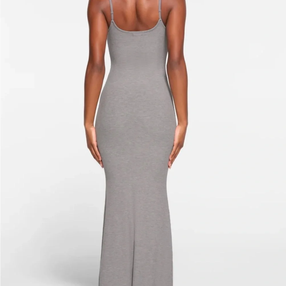 SKIMS LONG SLIP DRESS 🥰 Small in Heather Gray NWT - Picture 4 of 11